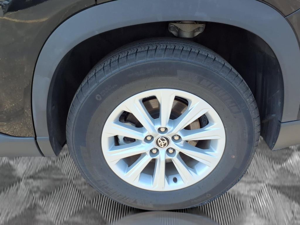 Used 2025 Toyota Grand Highlander AWD image 20