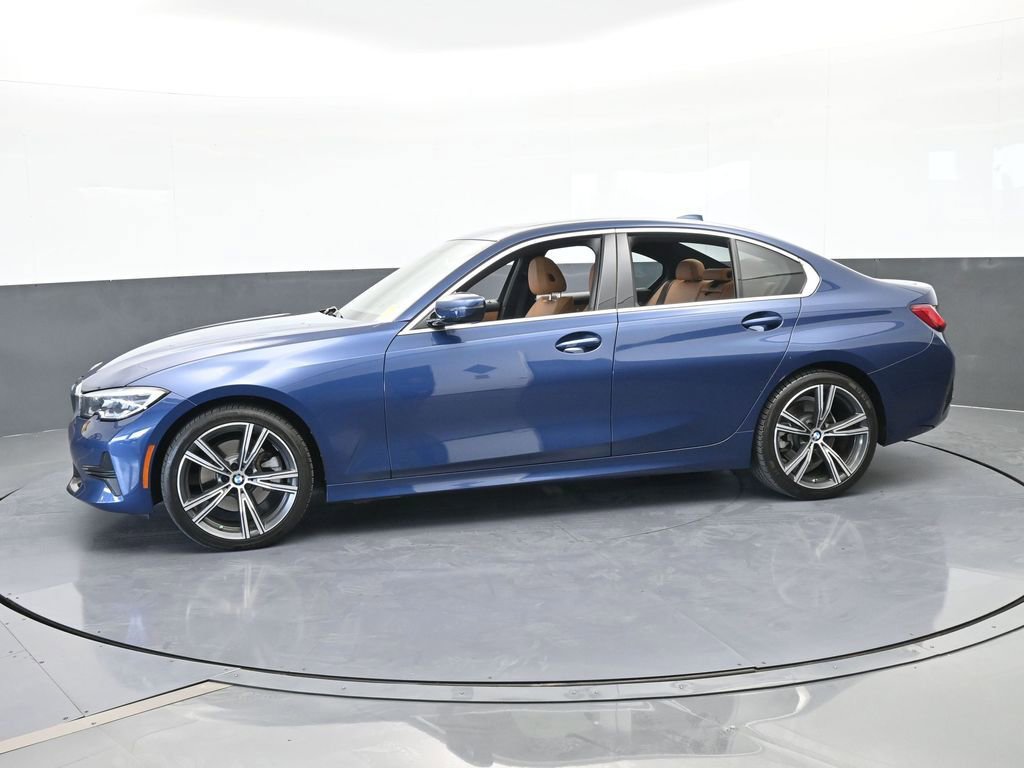 Used 2021 BMW 330i Sedan w/ Premium Package image 2