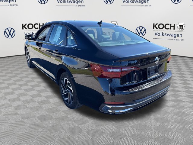 Used 2023 Volkswagen Jetta SEL FWD image 6