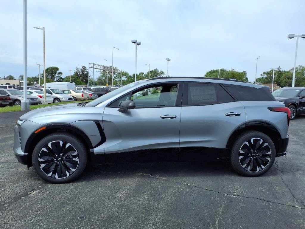 New 2025 Chevrolet Blazer EV RS FWD image 8