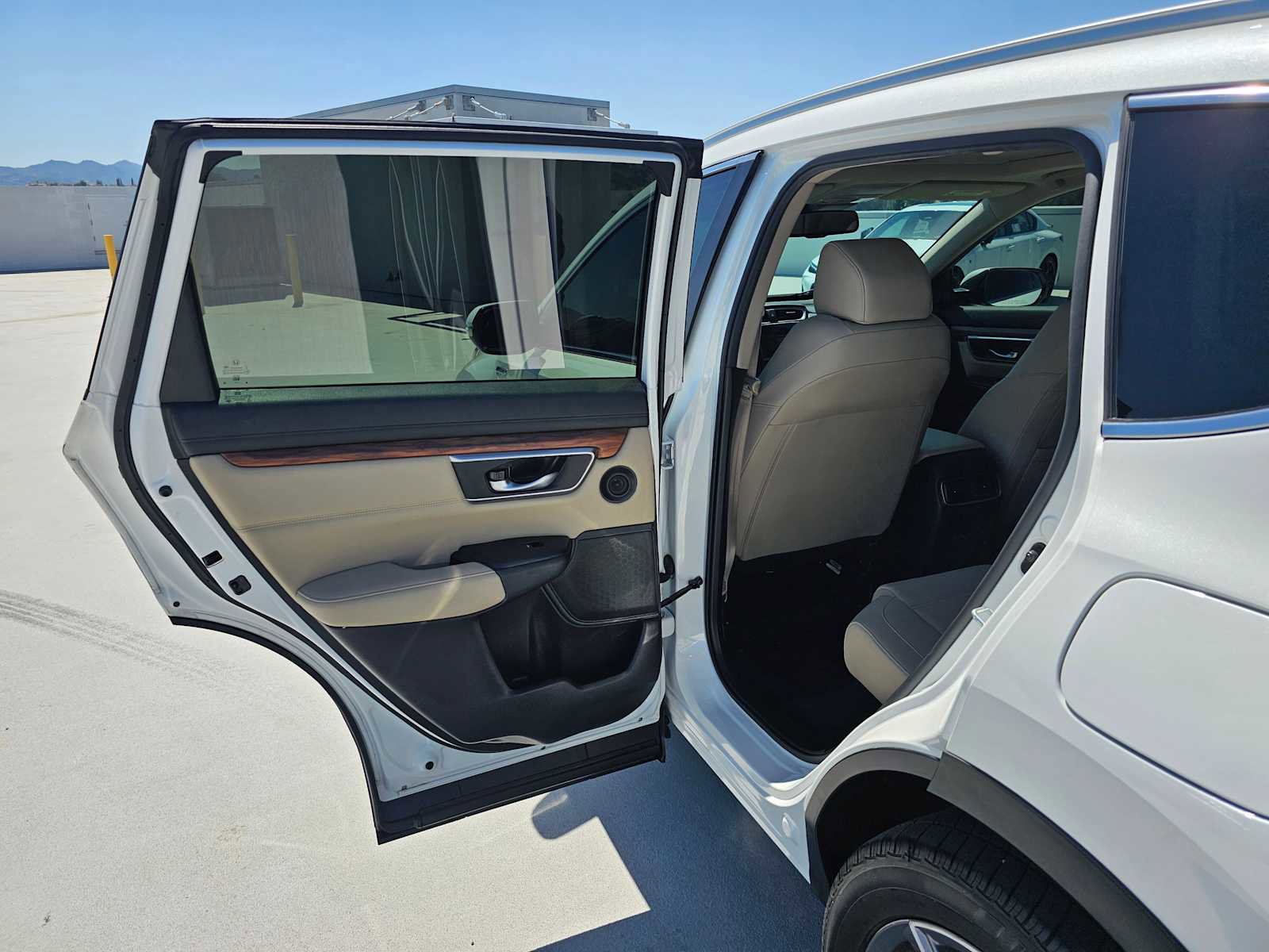 Used 2021 Honda CR-V Touring image 15