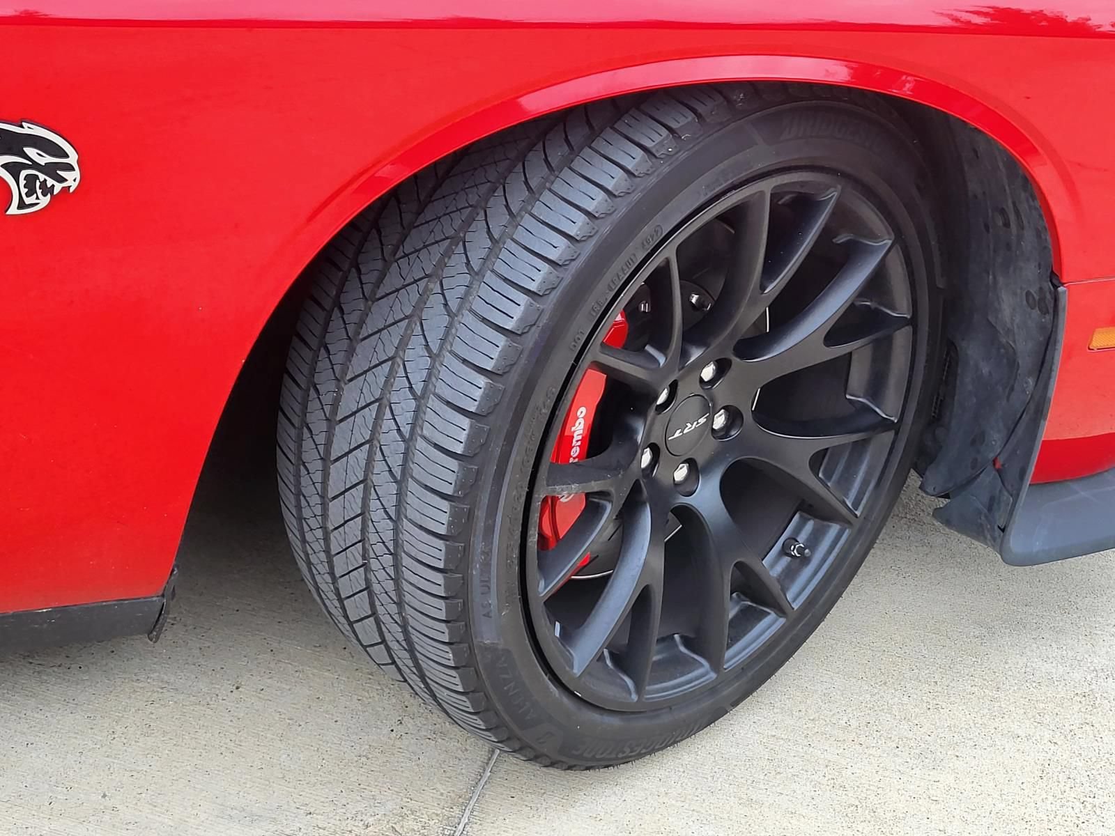 Used 2015 Dodge Challenger SRT Hellcat RWD image 6