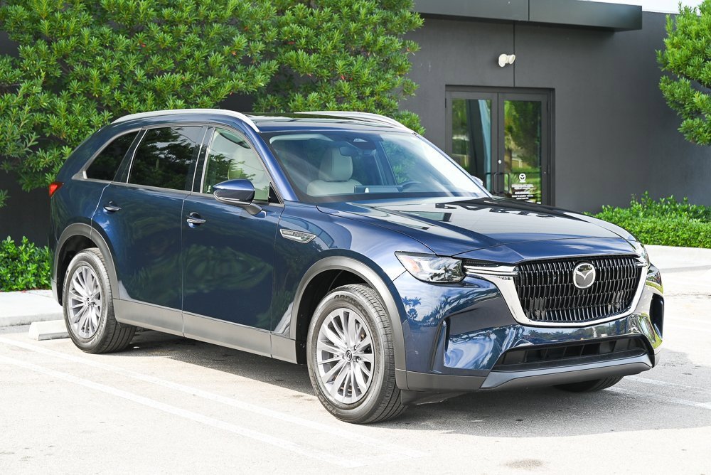 Certified 2025 MAZDA CX-90 3.3 Turbo w/ Preferred Package image 3