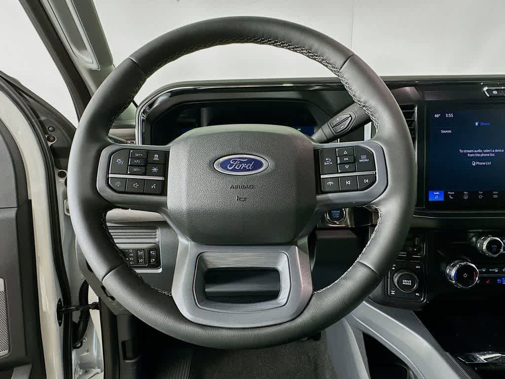 New 2026 Ford F250 Lariat w/ Black Appearance Package AWD/4WD image 16