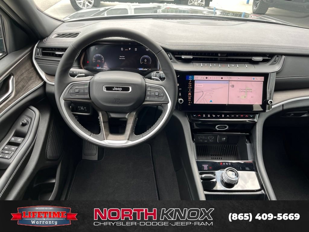 New 2027 Jeep Grand Cherokee Altitude AWD/4WD image 12