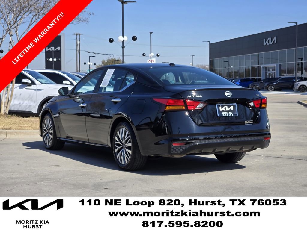 Used 2024 Nissan Altima 2.5 SV image 3