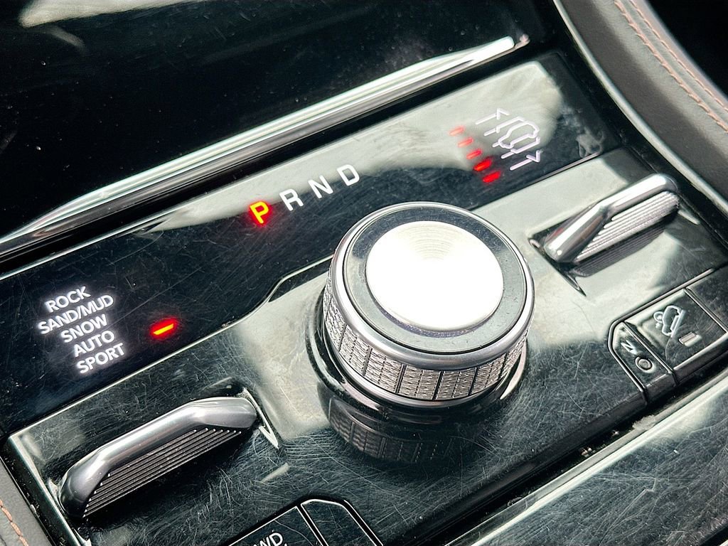 Used 2022 Jeep Grand Cherokee Summit image 17