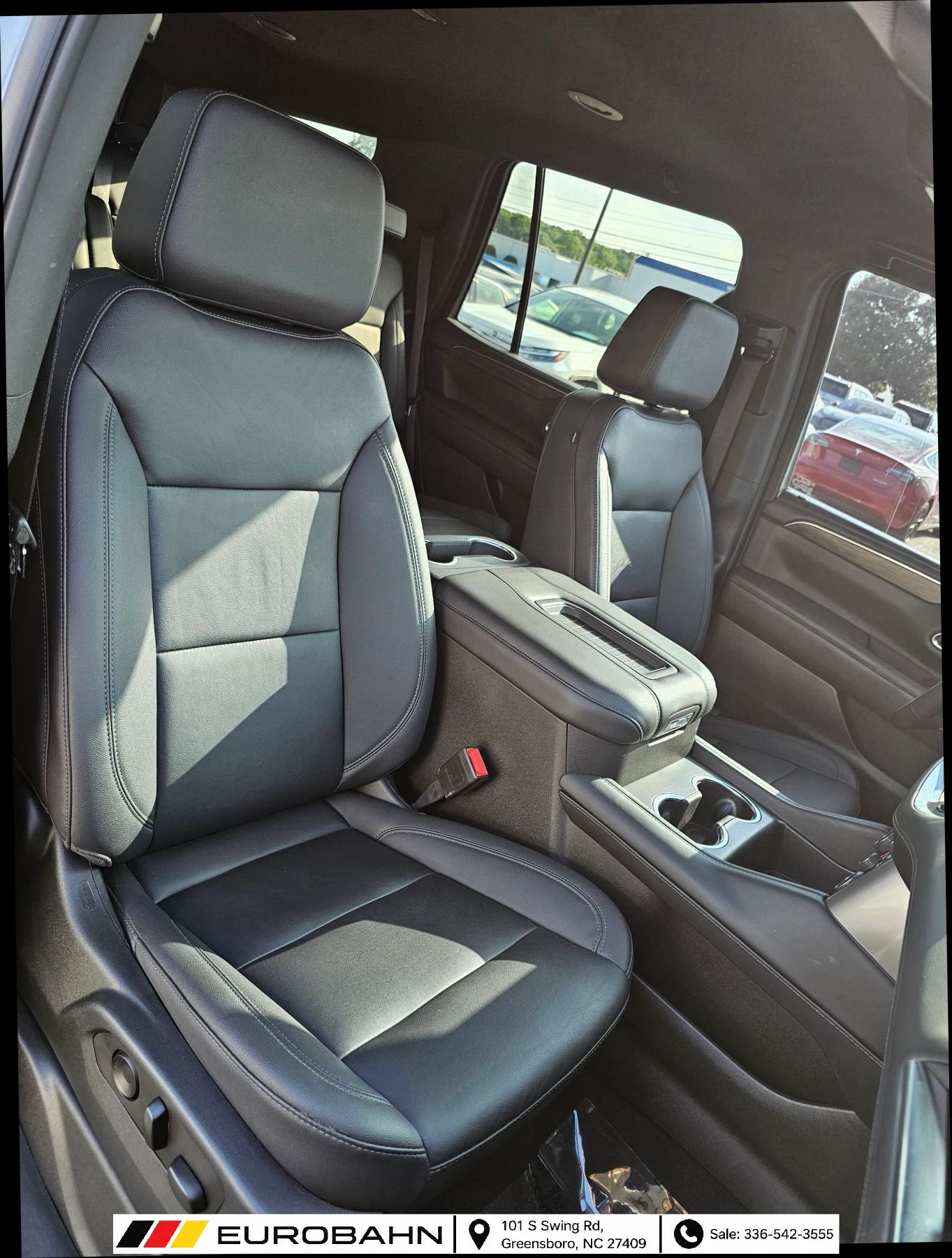 Used 2022 Chevrolet Tahoe Z71 w/ Z71 Off-Road Package AWD/4WD image 32