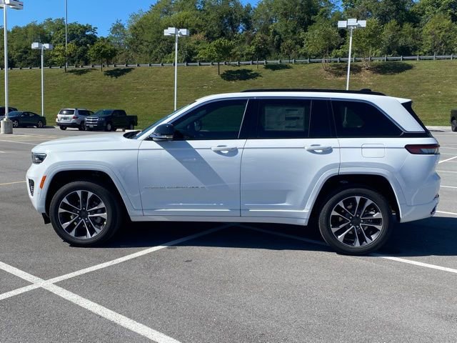 New 2025 Jeep Grand Cherokee Overland w/ Adv Protech Group III image 4