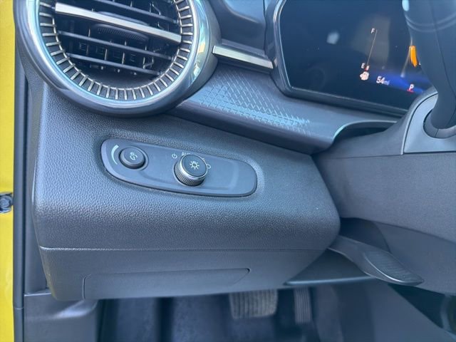 Used 2024 Chevrolet Trax ACTIV w/ Sunroof Package image 21