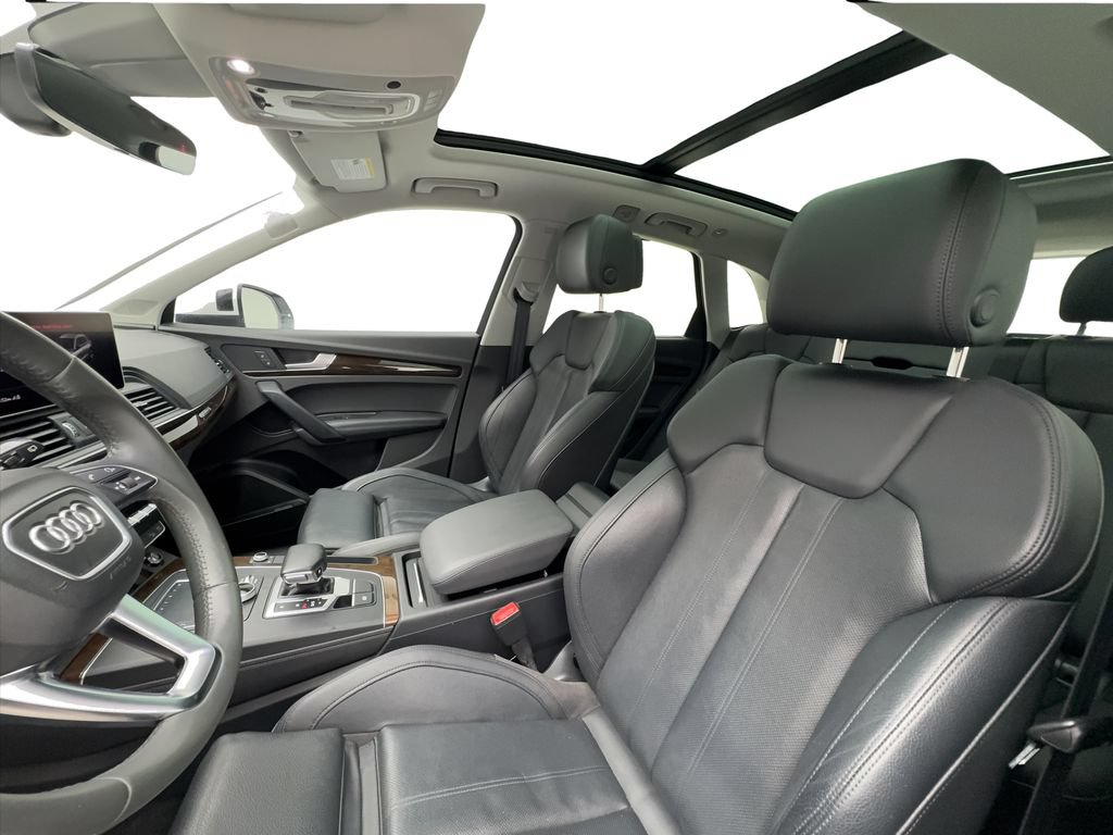 Used 2019 Audi Q5 Prestige w/ Prestige Package AWD/4WD image 18