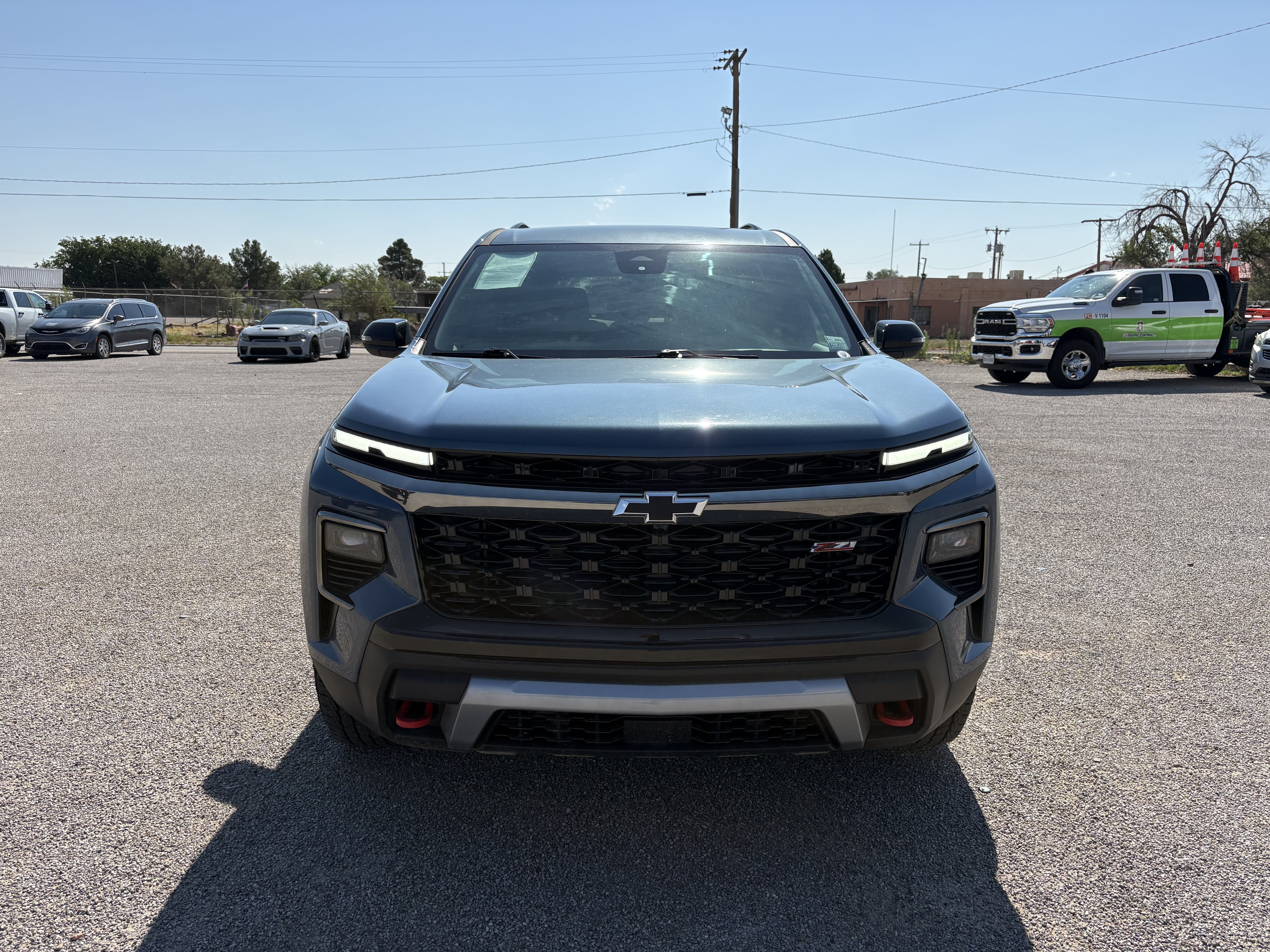 Used 2025 Chevrolet Traverse Z71 AWD/4WD image 2