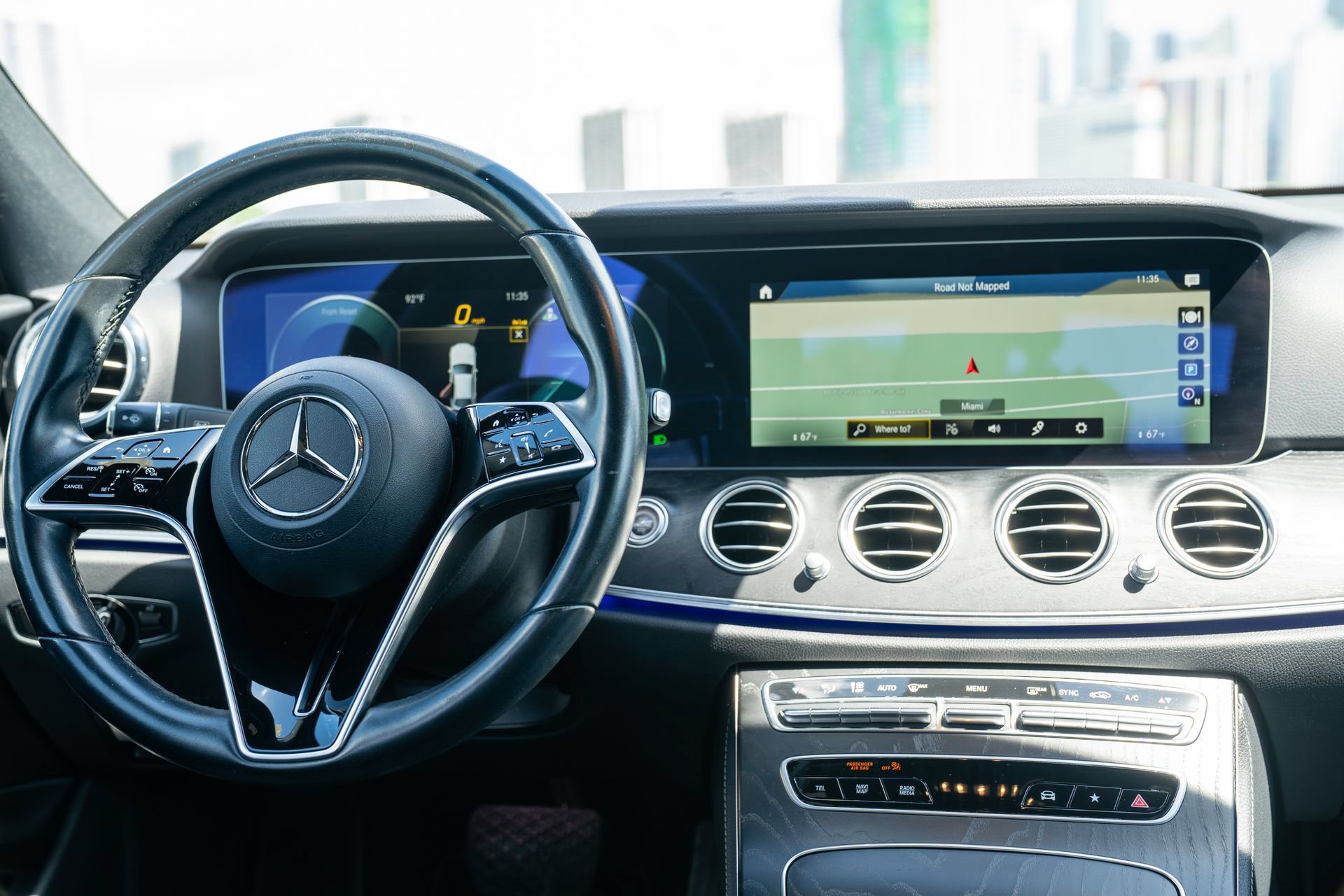 Used 2023 Mercedes-Benz E 350 4MATIC Sedan image 24