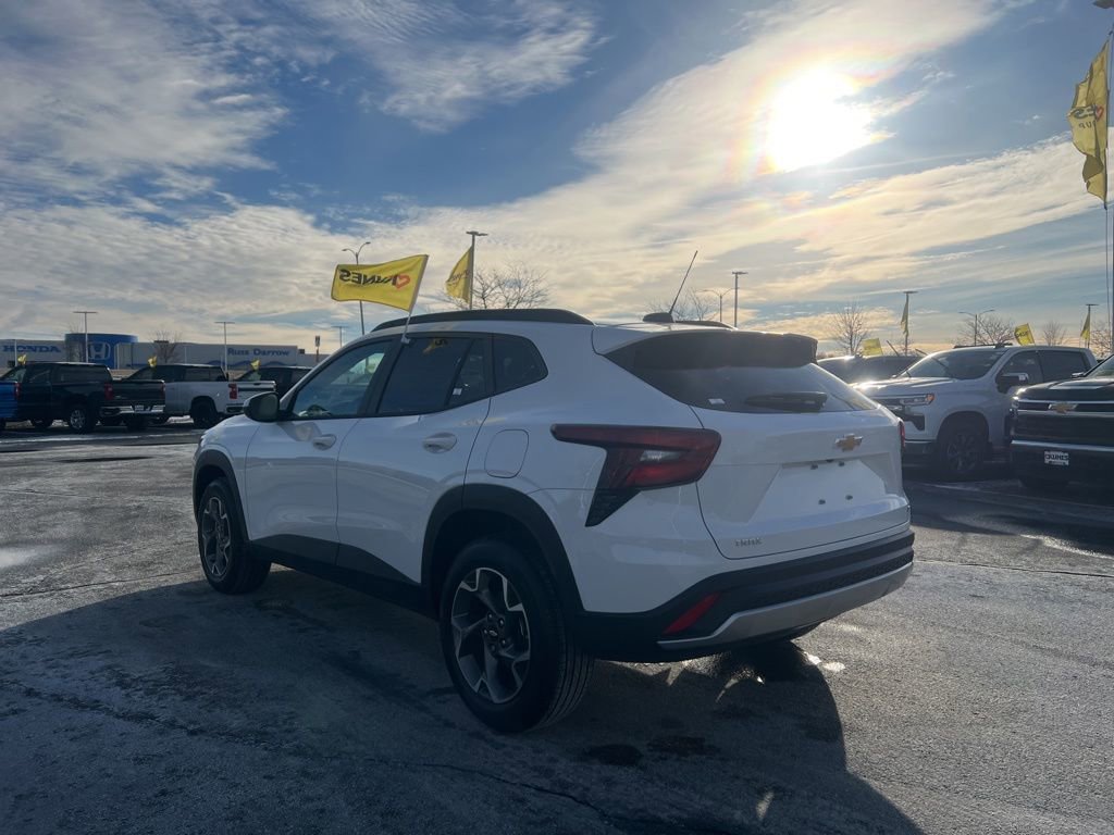 New 2026 Chevrolet Trax LT w/ Sunroof Package image 5