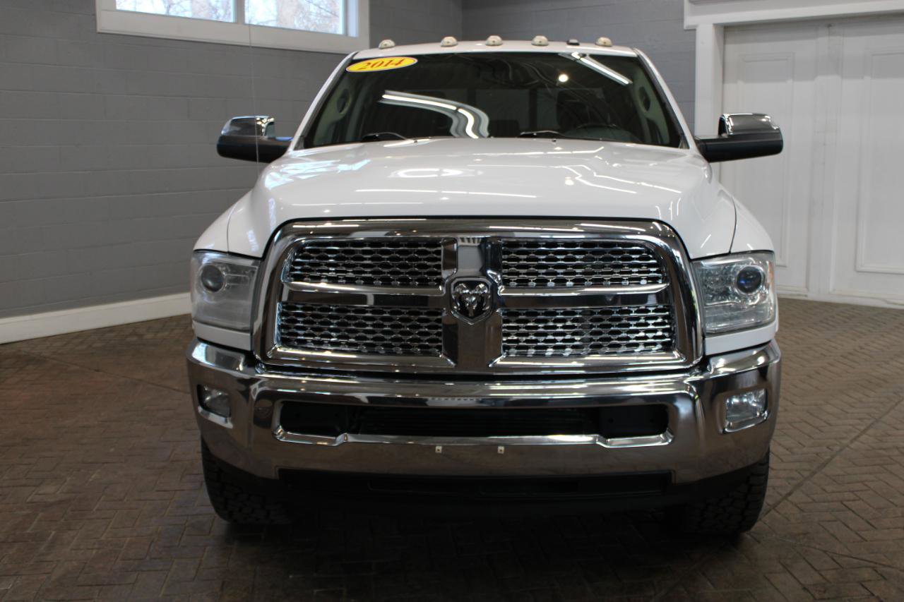 Used 2014 RAM 3500 Laramie w/ Convenience Group image 2