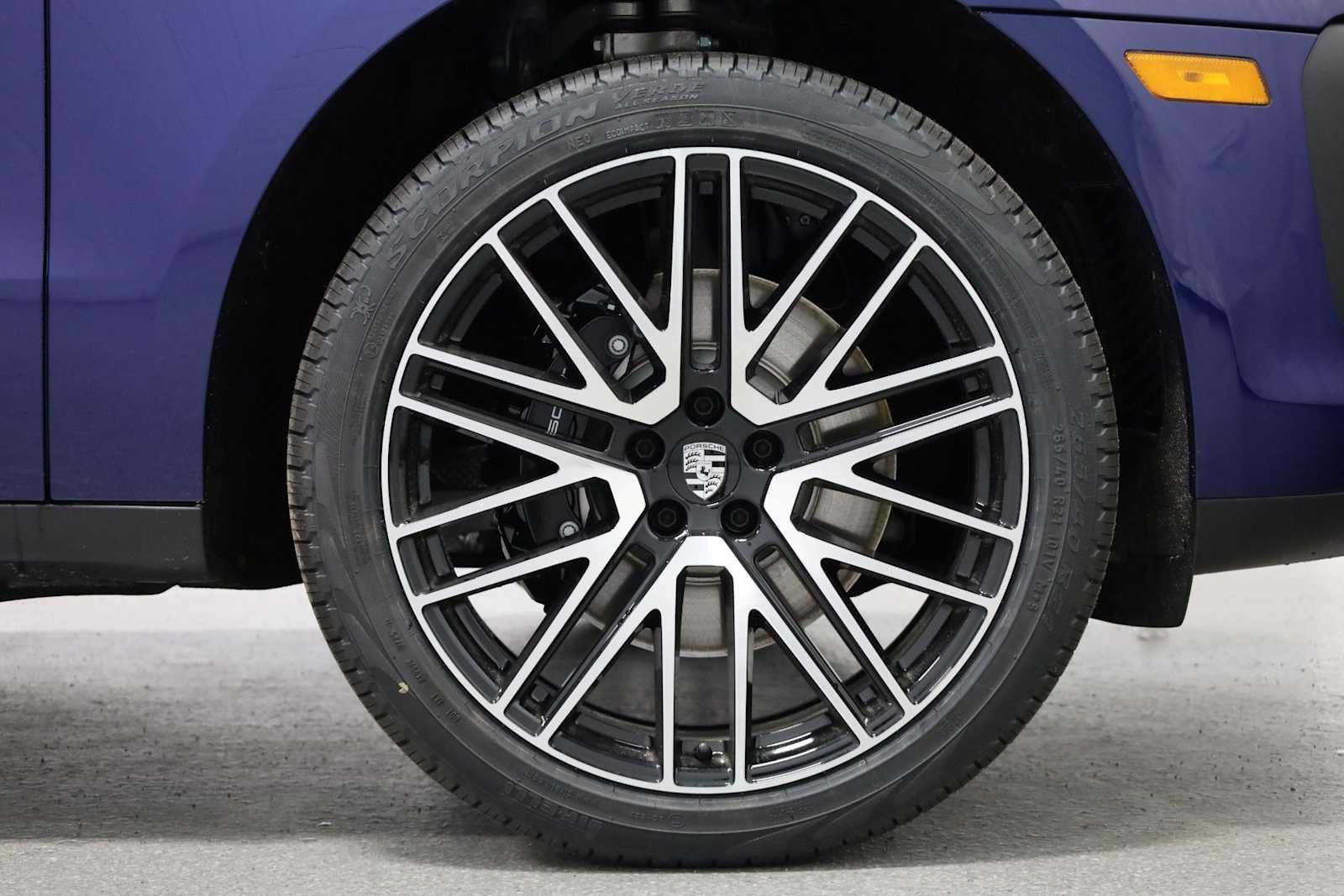 Certified 2026 Porsche Macan S image 12