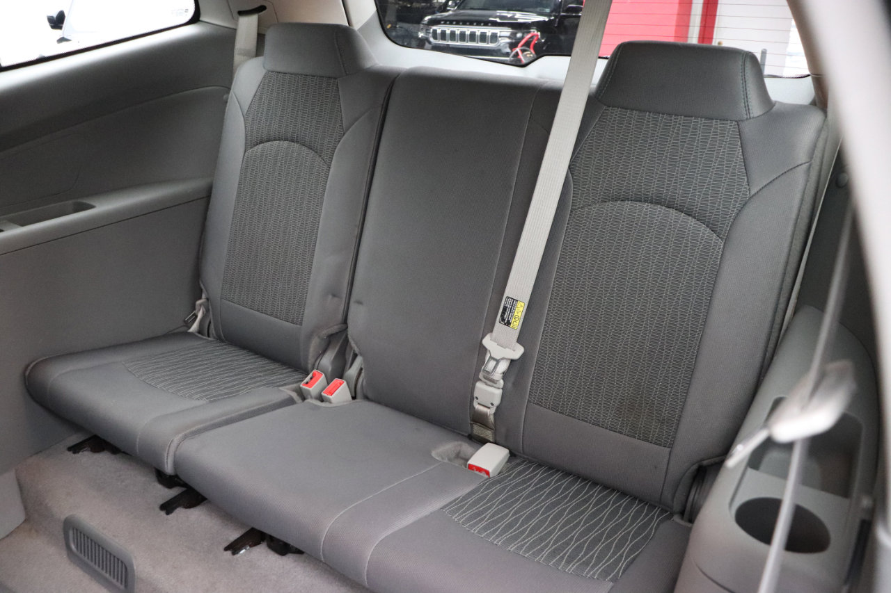 Used 2017 Chevrolet Traverse LS image 13