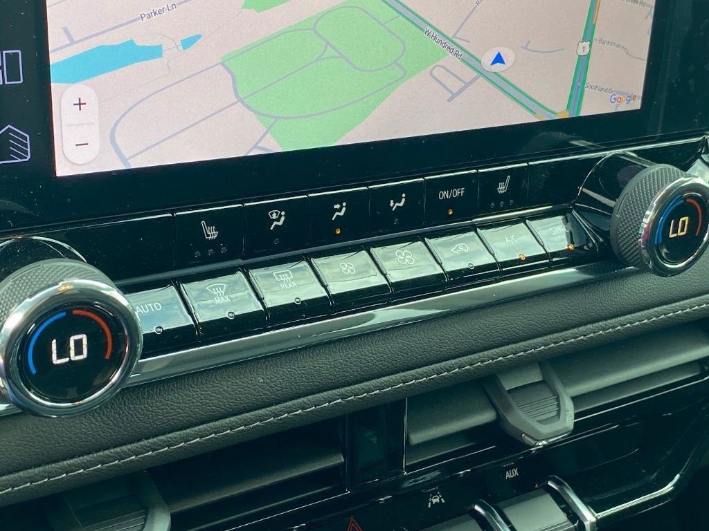 New 2025 Chevrolet Colorado LT w/ LT Convenience Package image 18