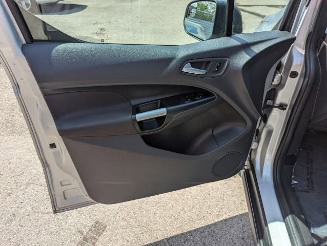 Used 2018 Ford Transit Connect XLT image 12