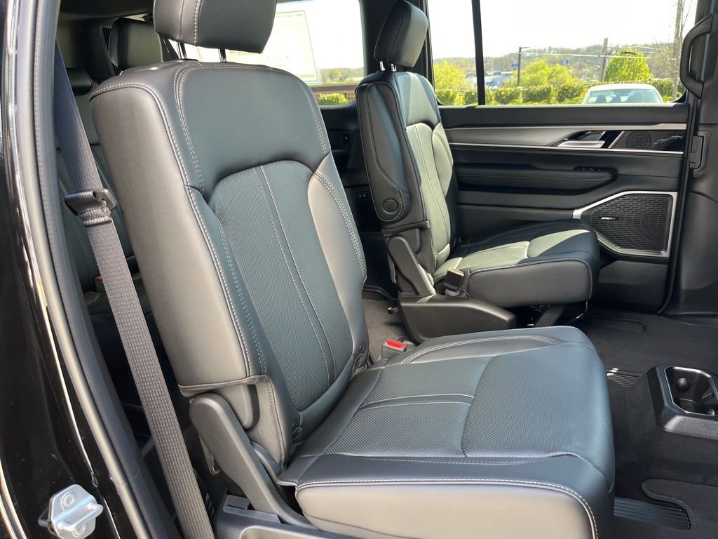 New 2026 Jeep Grand Wagoneer L 4WD image 25