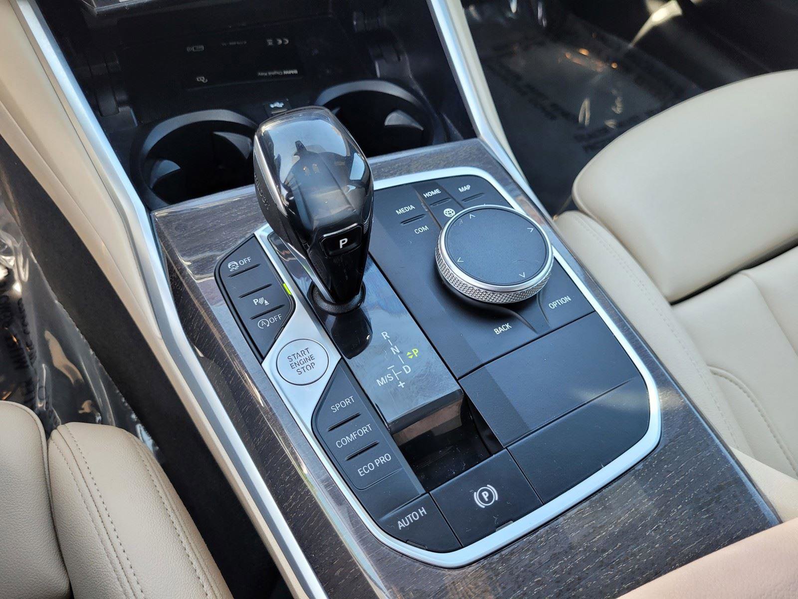 Used 2020 BMW 330i Sedan w/ Convenience Package RWD image 26