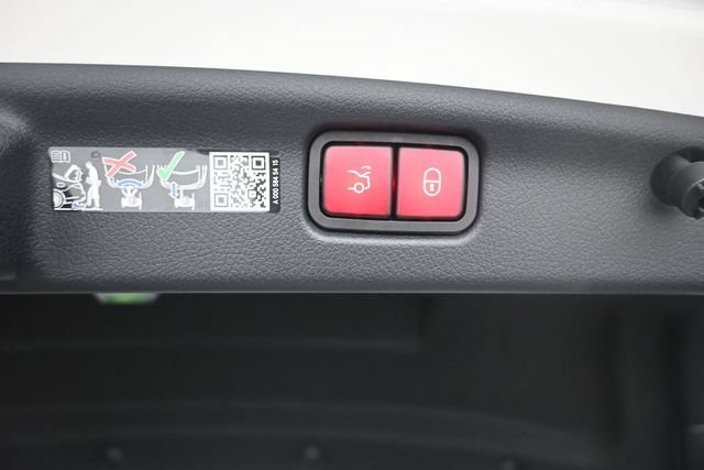 New 2026 Mercedes-Benz C 300 Sedan image 24