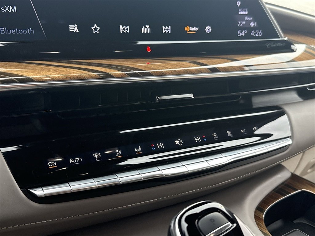 Used 2023 Cadillac Escalade Premium Luxury Platinum w/ Heavy-Duty Trailer Package image 17