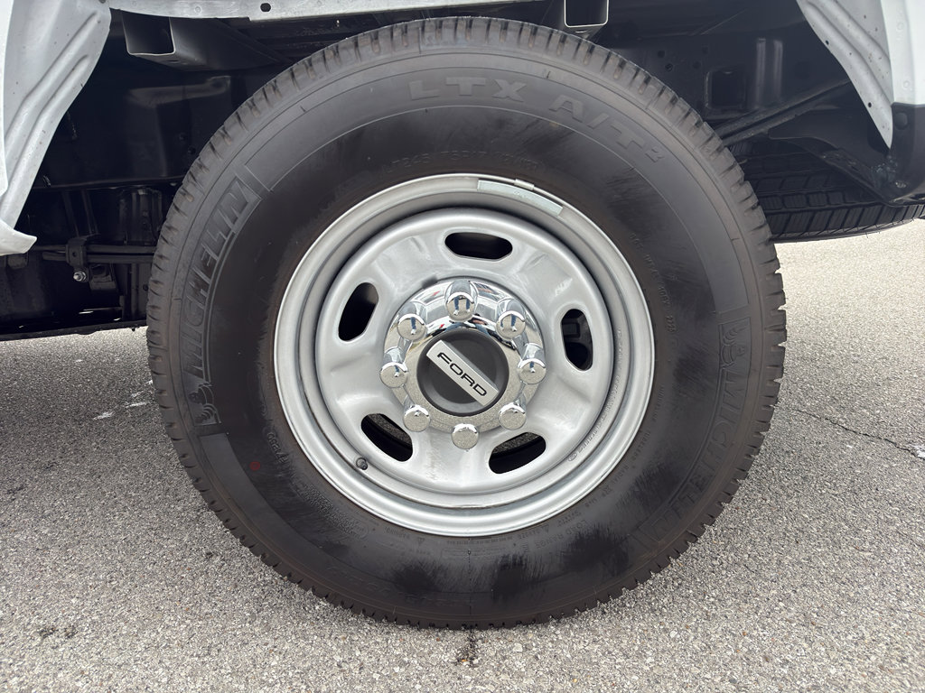 Used 2025 Ford F250 XL w/ FX4 Off-Road Package image 18