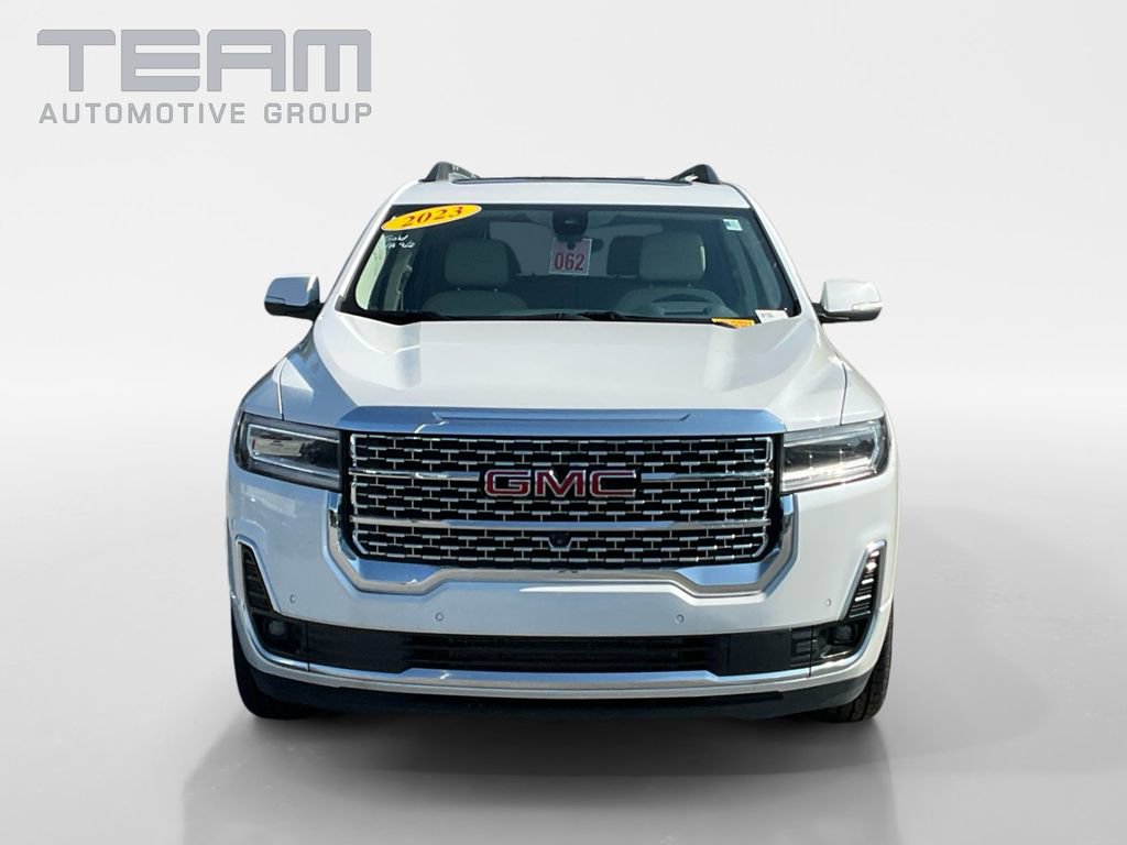Used 2023 GMC Acadia Denali w/ Denali Ultimate Package FWD image 2