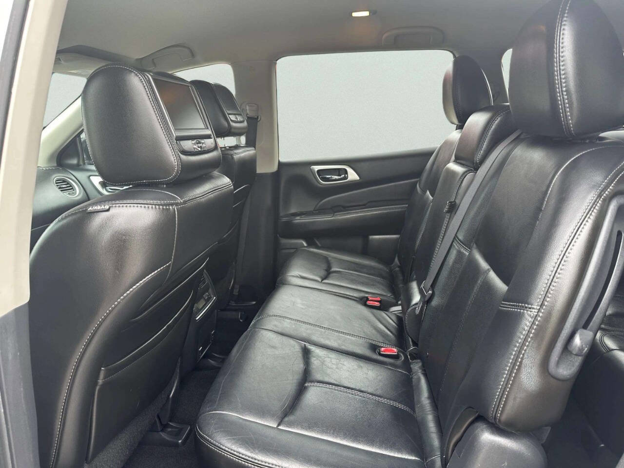 Used 2013 Nissan Pathfinder SL AWD/4WD image 11