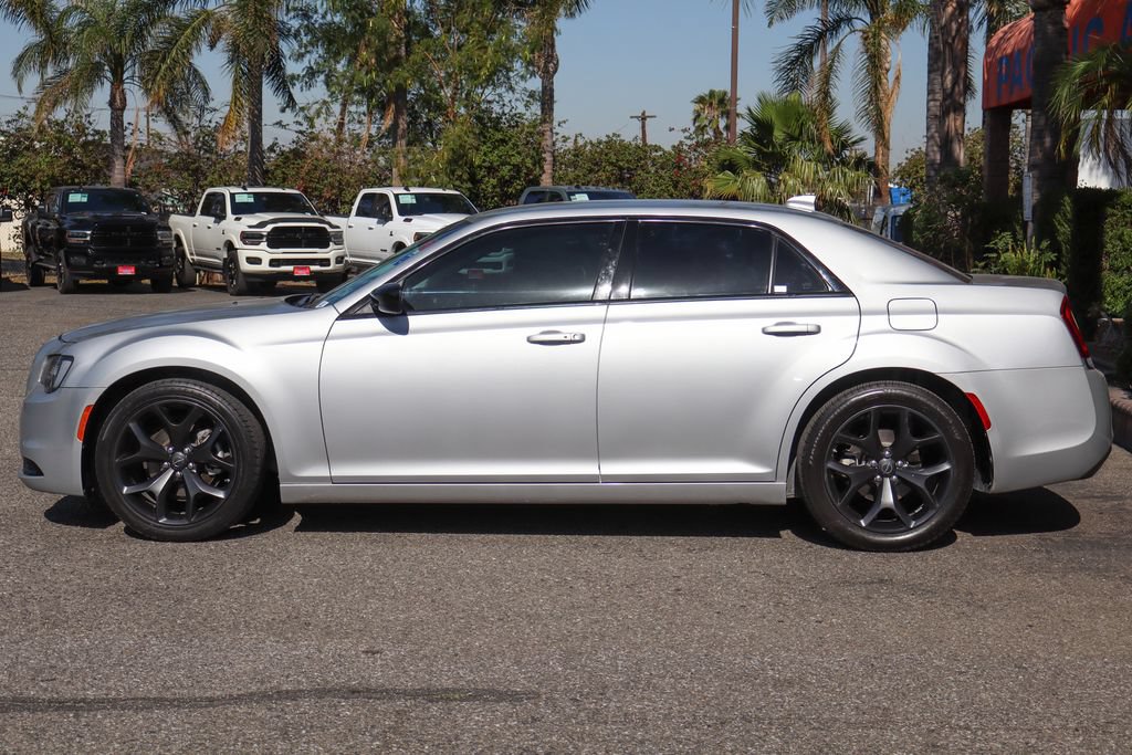 Used 2023 Chrysler 300 Touring w/ Sport Appearance Package RWD image 5