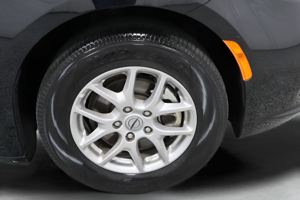 Used 2025 Chrysler Pacifica Select image 31