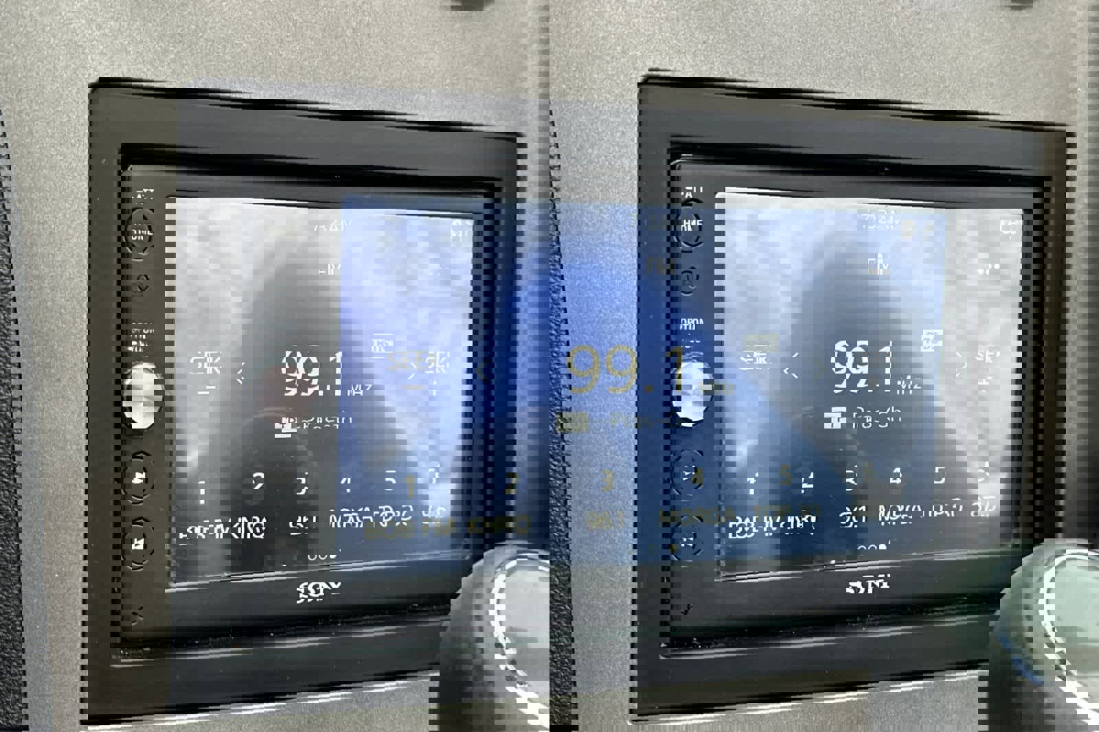 Used 2007 Pontiac Solstice GXP w/ Premium Package image 19