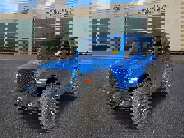 Used 2024 Jeep Wrangler Willys image 3