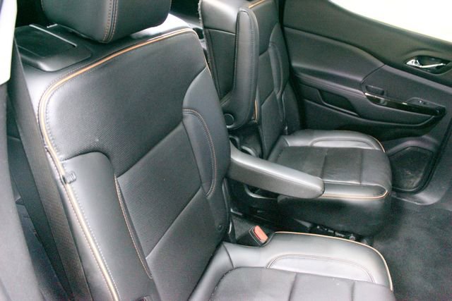 Used 2020 GMC Acadia AT4 w/ GMC Pro Grade Package AWD/4WD image 9