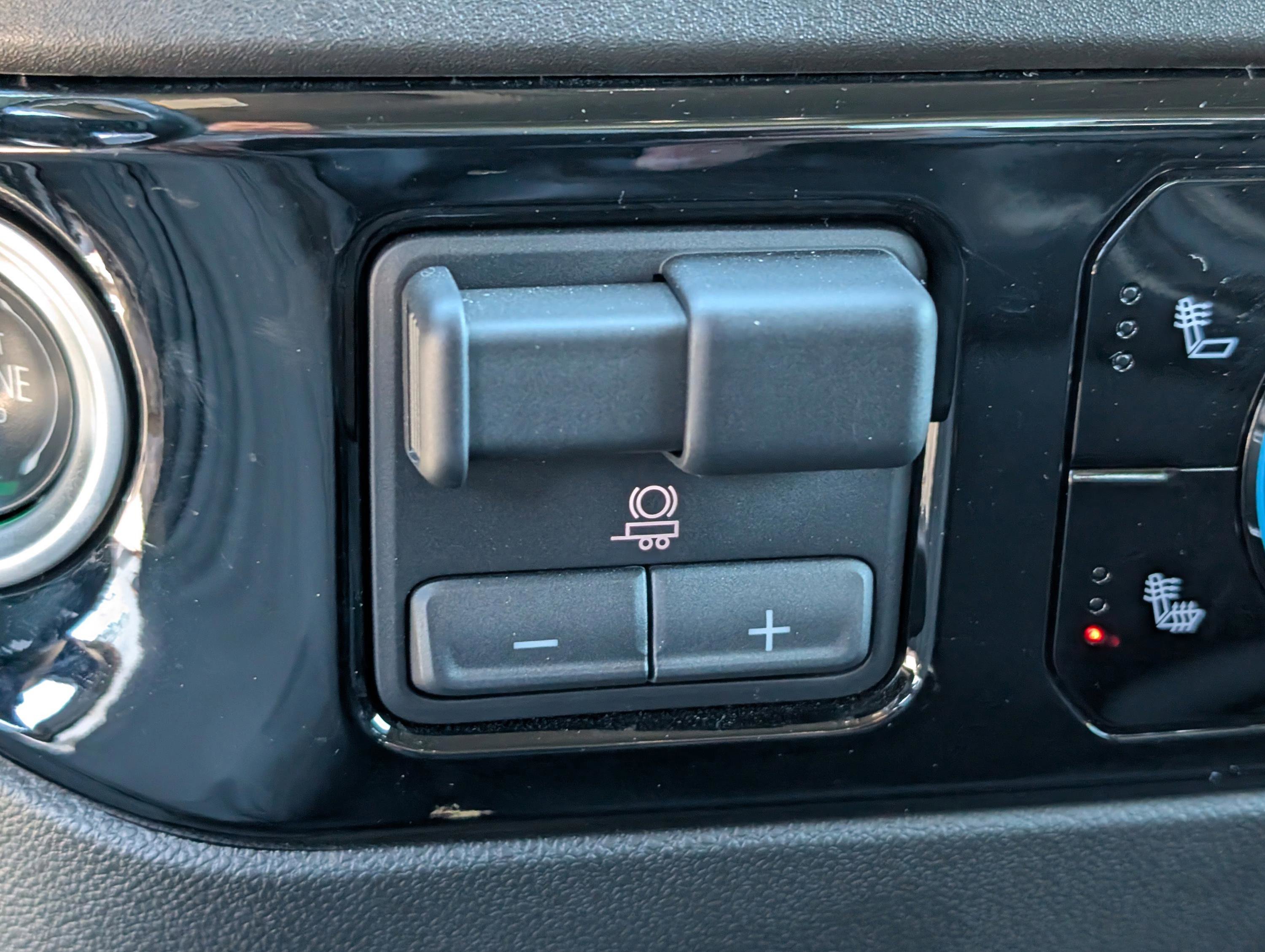 Used 2024 GMC Sierra 1500 SLE image 27