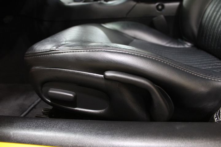 Used 2002 Chevrolet Corvette Z06 w/ Memory Pkg RWD image 16
