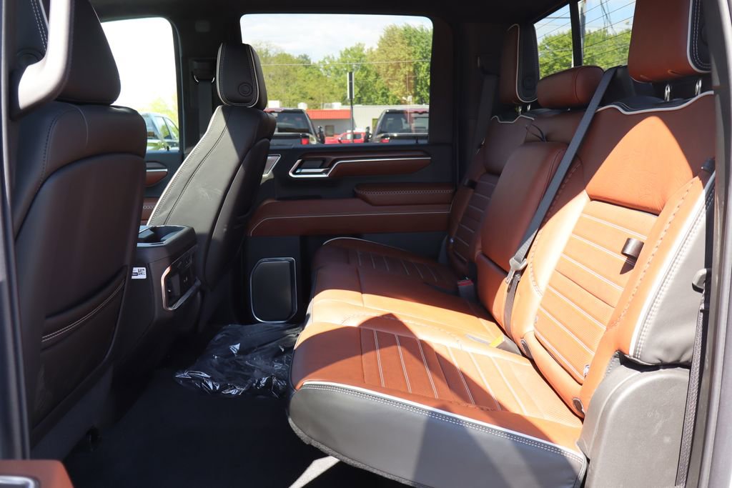 Used 2026 GMC Sierra 3500 Denali Ultimate AWD/4WD image 25