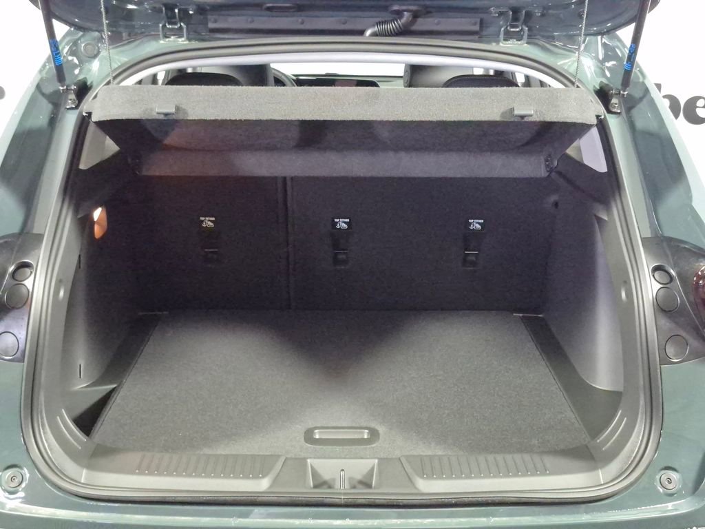 New 2026 Chevrolet Trax LT FWD image 24
