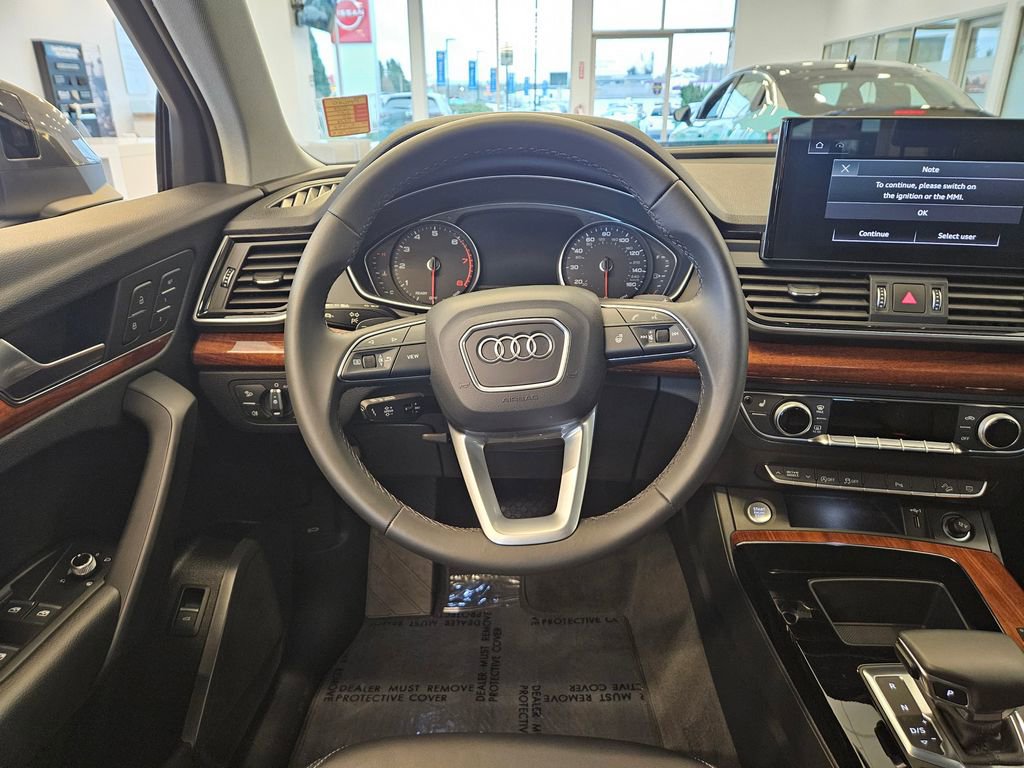 Used 2023 Audi Q5 2.0T Premium w/ Convenience Package image 17