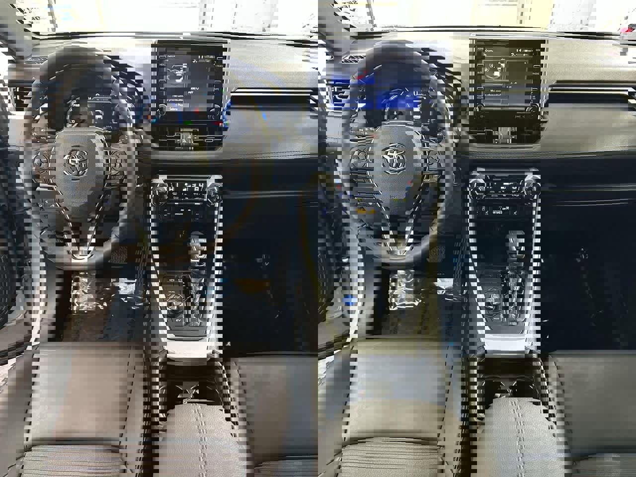 Used 2019 Toyota RAV4 XSE image 12