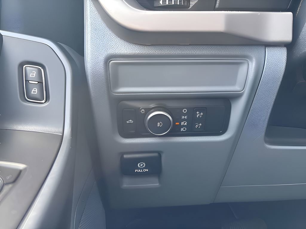 Used 2021 Ford F150 XLT image 27