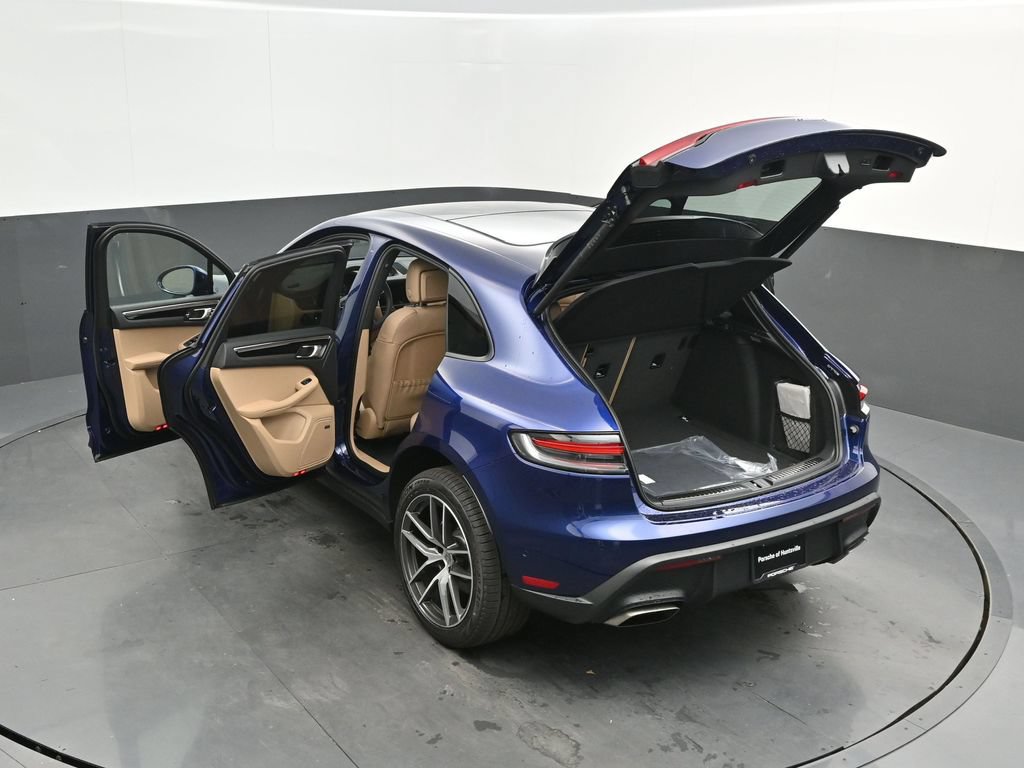 Certified 2026 Porsche Macan AWD/4WD image 46