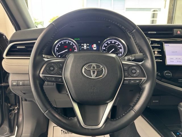 Used 2018 Toyota Camry XLE FWD image 13