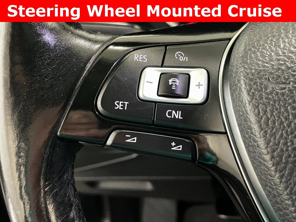 Used 2018 Volkswagen Tiguan SEL image 25