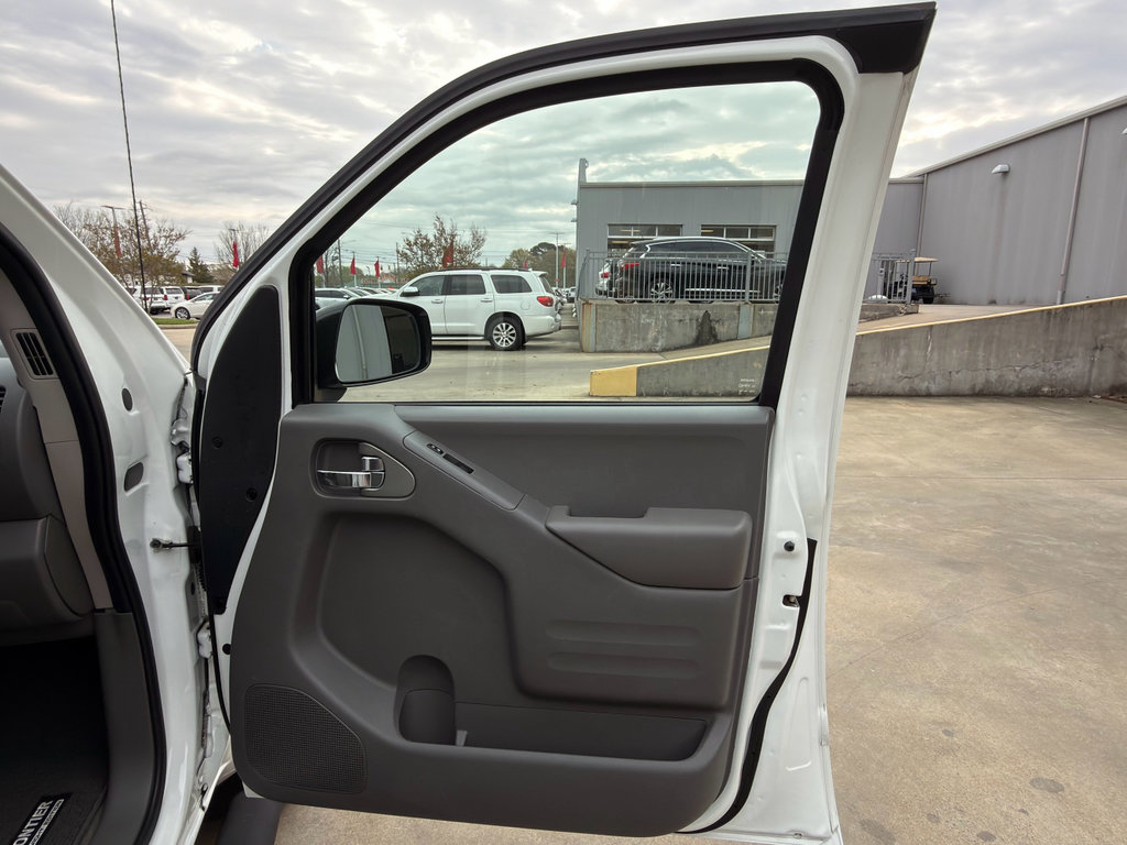 Used 2018 Nissan Frontier SV w/ Value Truck Package image 19