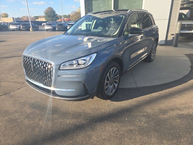 Certified 2023 Lincoln Corsair Reserve w/ Equipment Group 201A AWD/4WD image 2