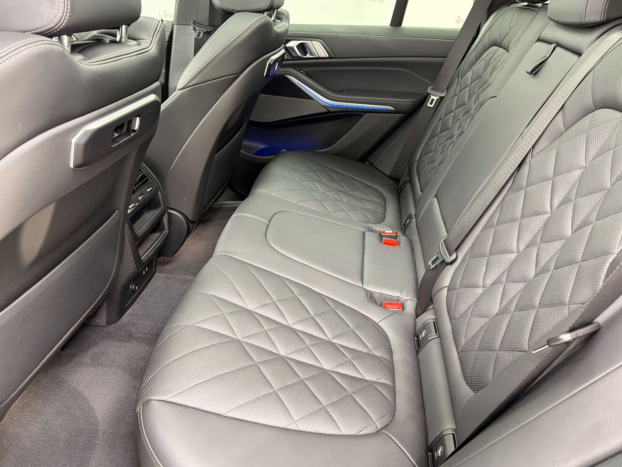 Certified 2026 BMW X5 xDrive40i w/ M Sport Package image 15