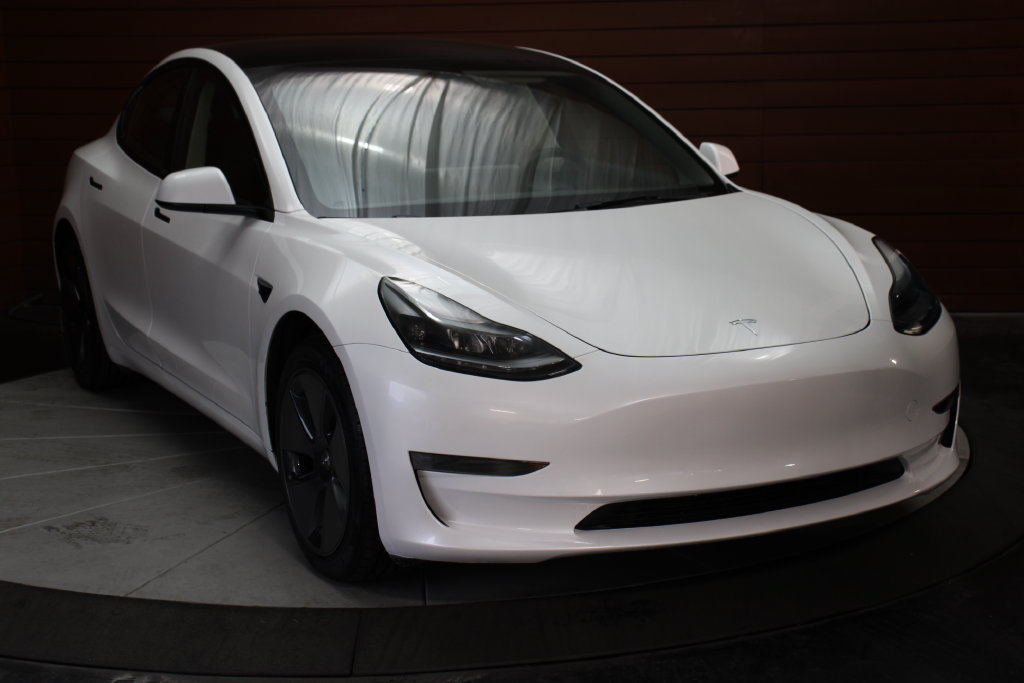 Used 2023 Tesla Model 3 Standard Range RWD image 12