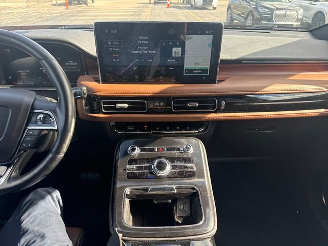 Used 2023 Lincoln Nautilus Reserve w/ Equipment Group 201A AWD/4WD image 19